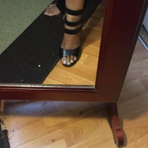 Herstyle black heels